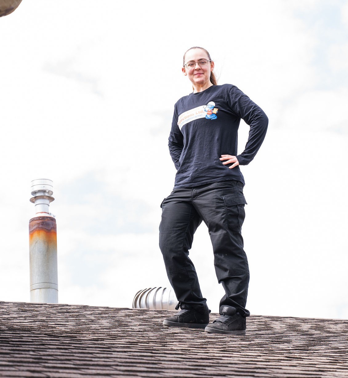 Tara on roof